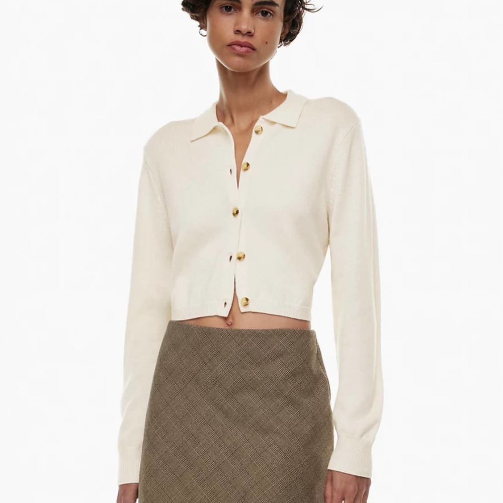 Aritzia Cream Button-Up Blouse